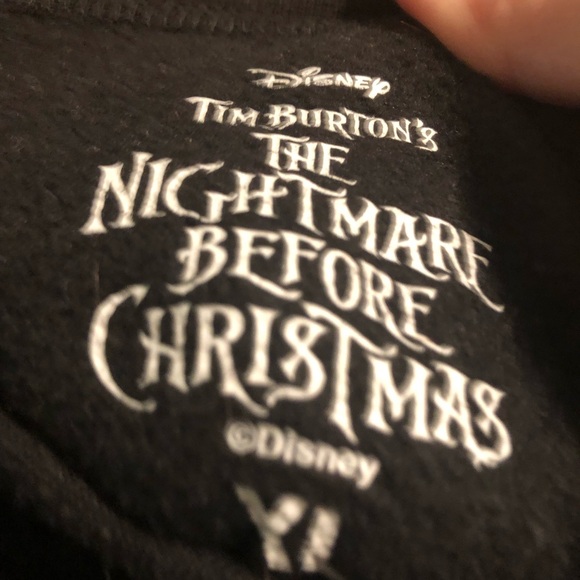 🎠🎃NBC Moon Eclipse Sweatshirt- 860 $35 or $30 w/offer - Picture 3 of 4